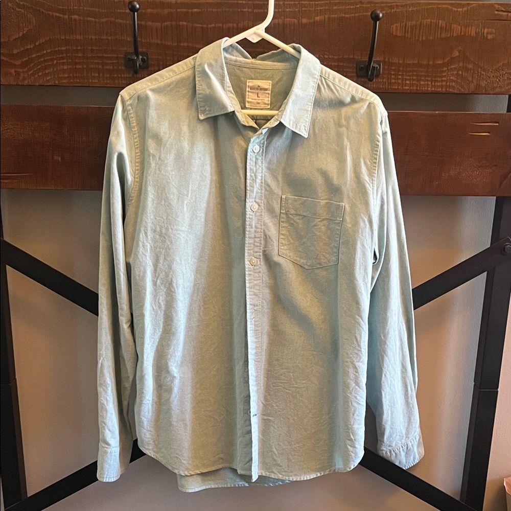 GAP Men's Light Green Modern Oxford Button-Down Shirt